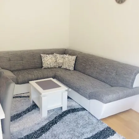 Queen Apartment